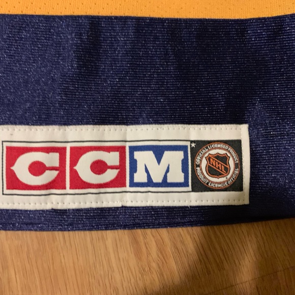 St. Louis Blues Jersey CCM- Size L/XL Youth - Picture 4 of 4